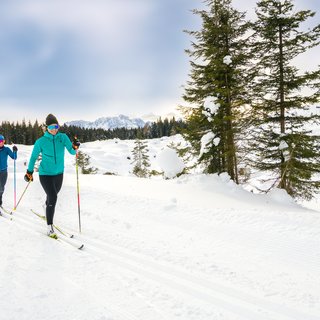 Kärntner Tradition trifft Sommerurlaub im Thermenhotel Karawankenhof Kärntner Tradition trifft Sommerurlaub im Thermenhotel Karawankenhof
